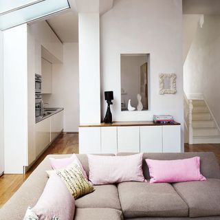 Living area with white wall