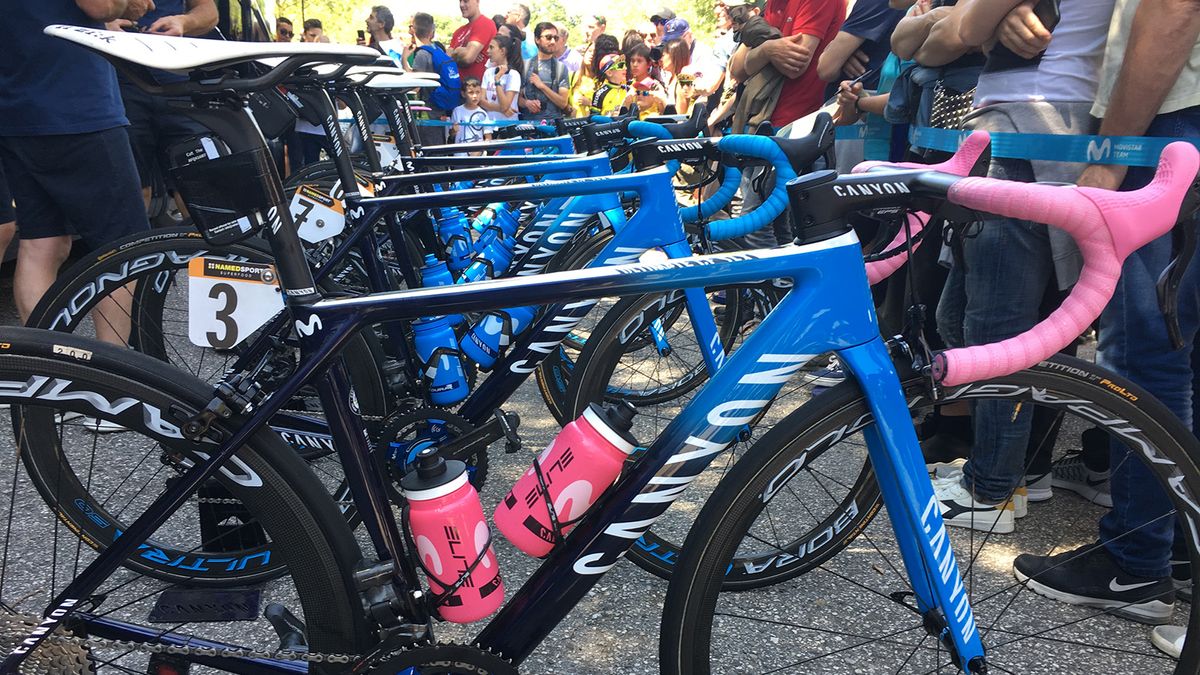 When not on the pink Canyon, Carapaz still ran pink hoods, bar tape and bidons to celebrate his maglia rosa