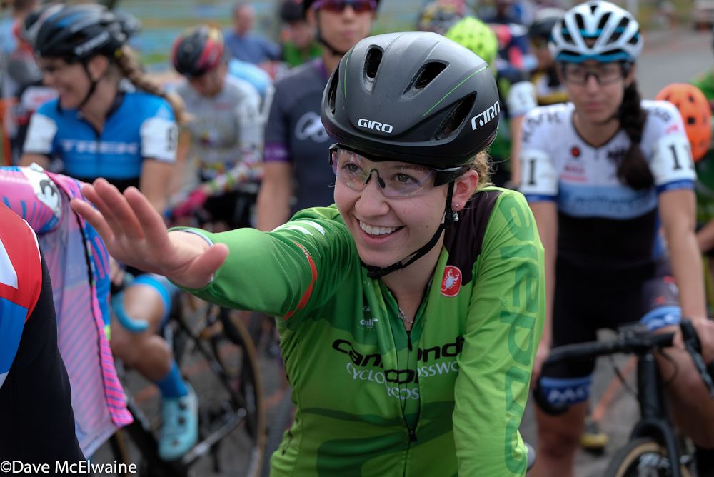 Emma White (Cannondale) on the front row of the start