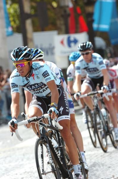 Alberto Contador (Saxo Bank-Sungard) is not used to riding into Paris without the yellow jersey.