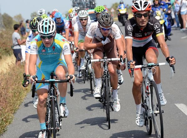 Kevin Seeldrayers (Astana) and Tiago Machado (RadioShack-Nissan) on the front of the day's early break.