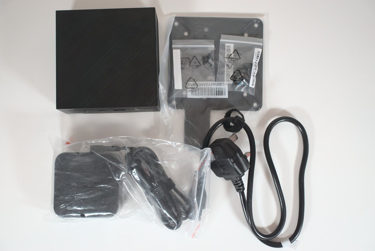 ASUS PN51 Mini PC
