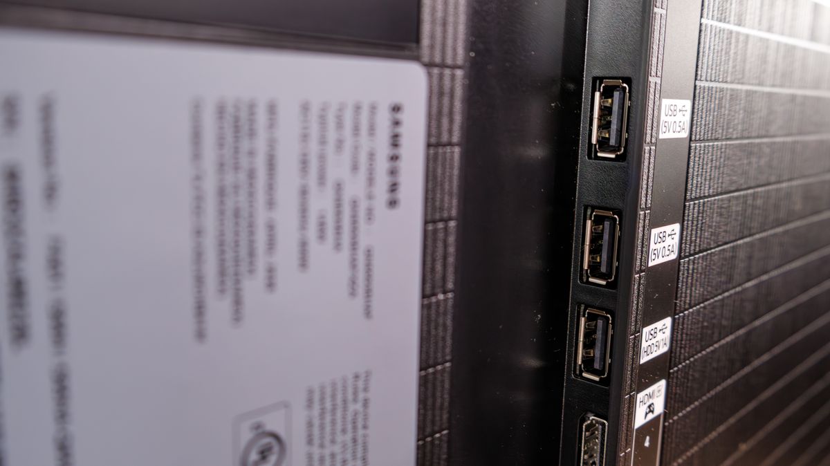 The ports on a Samsung S95H OLED TV