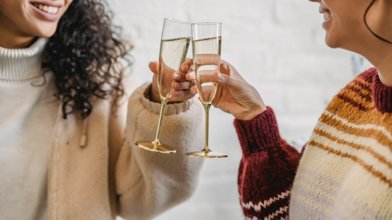 women drinking prosecco