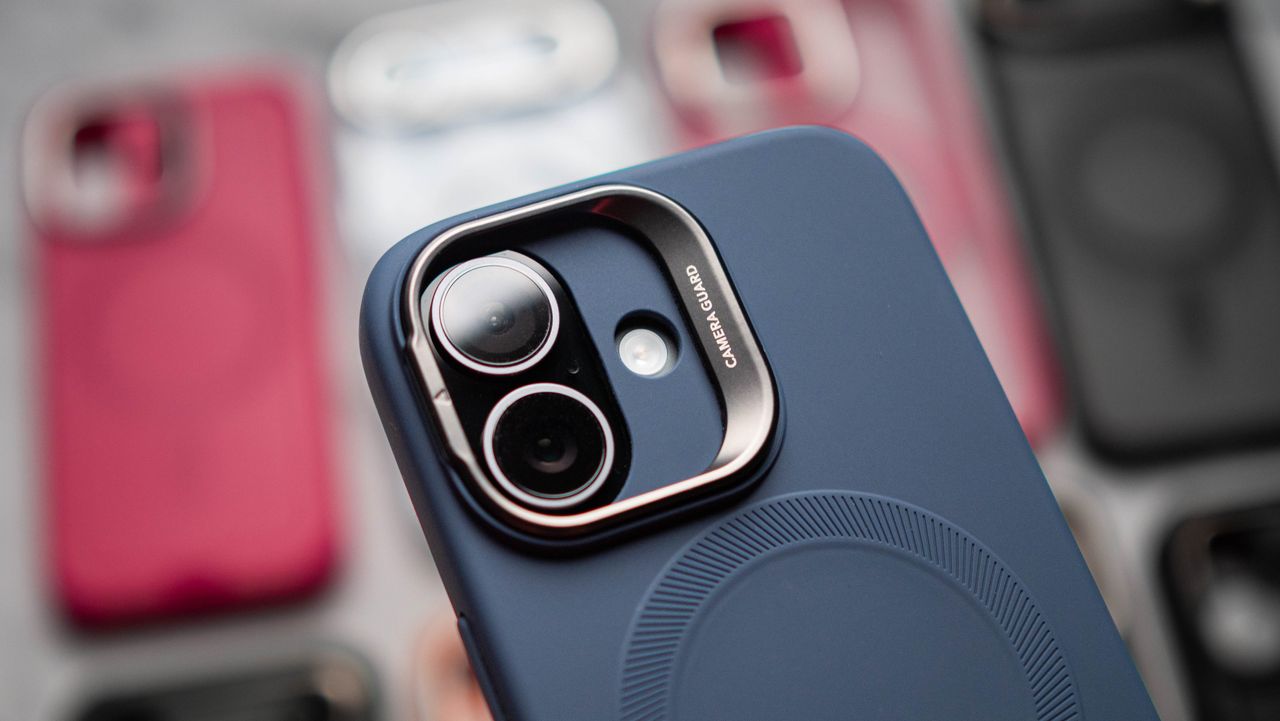 ESR iPhone 17 and 17 Pro cases