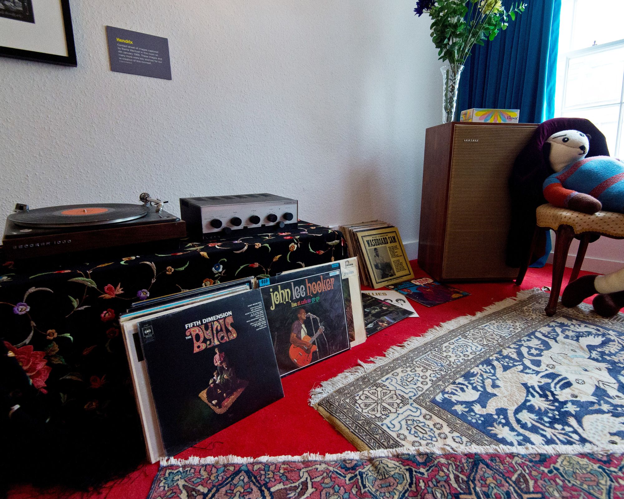 recreation of jimi hendrix bedroom at the Handel and Hendrix museum