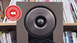 Dali Sonik 5 with Rewind logo