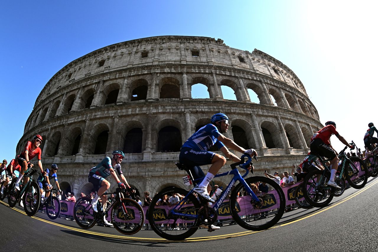 Thibault Pinot in front of collusium