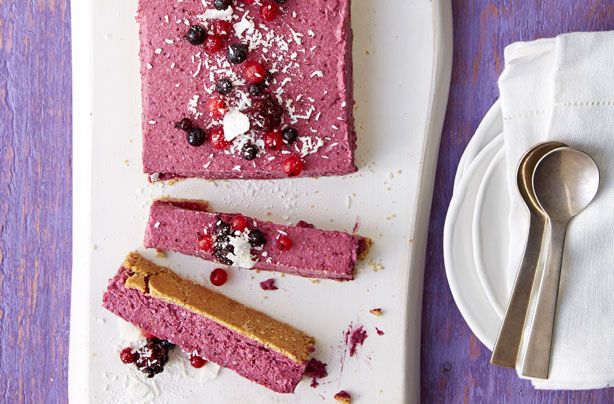 Vegan berry mousse cake