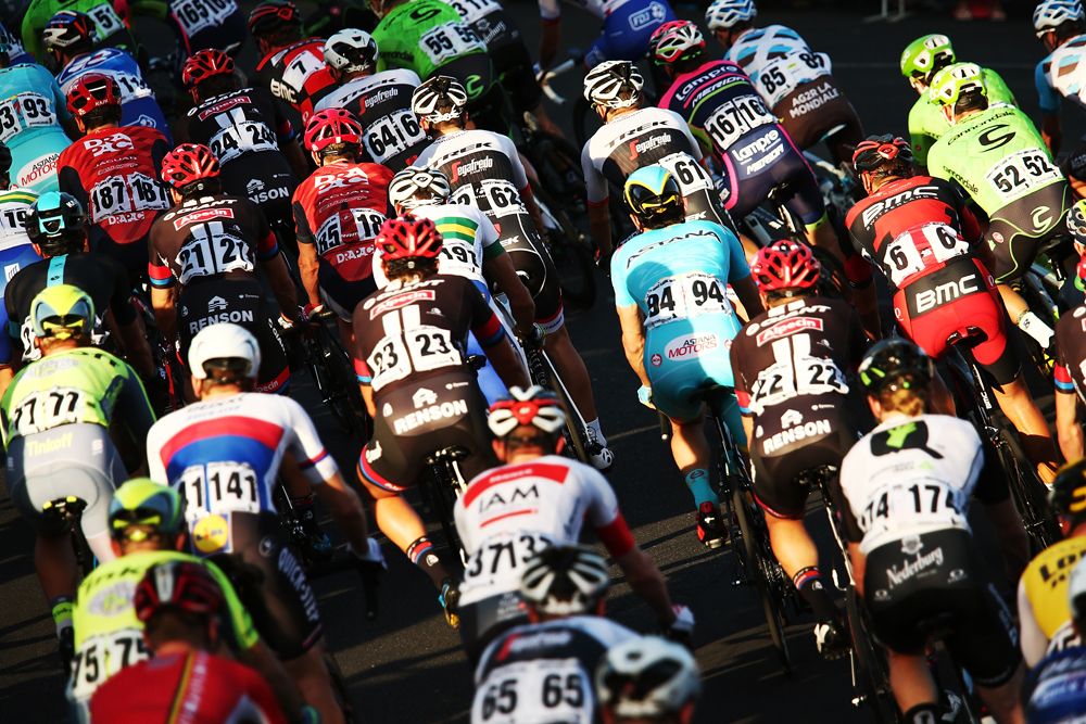The 2016 peloton in the Down Under Classic
