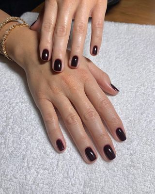 @raelondonnails black cherry manicure