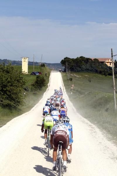 The white gravel roads of Italy make for unique racing at the Giro d'Italia.