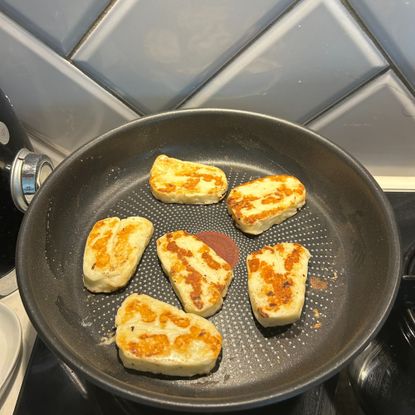 Tefal Ingenio Emotion 22-Piece Pan Set - fry pan cooking halloumi