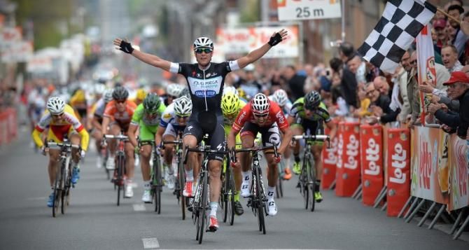 Alessandro Petacchi (Omega Pharma Quick Step) wins the GP Cerami