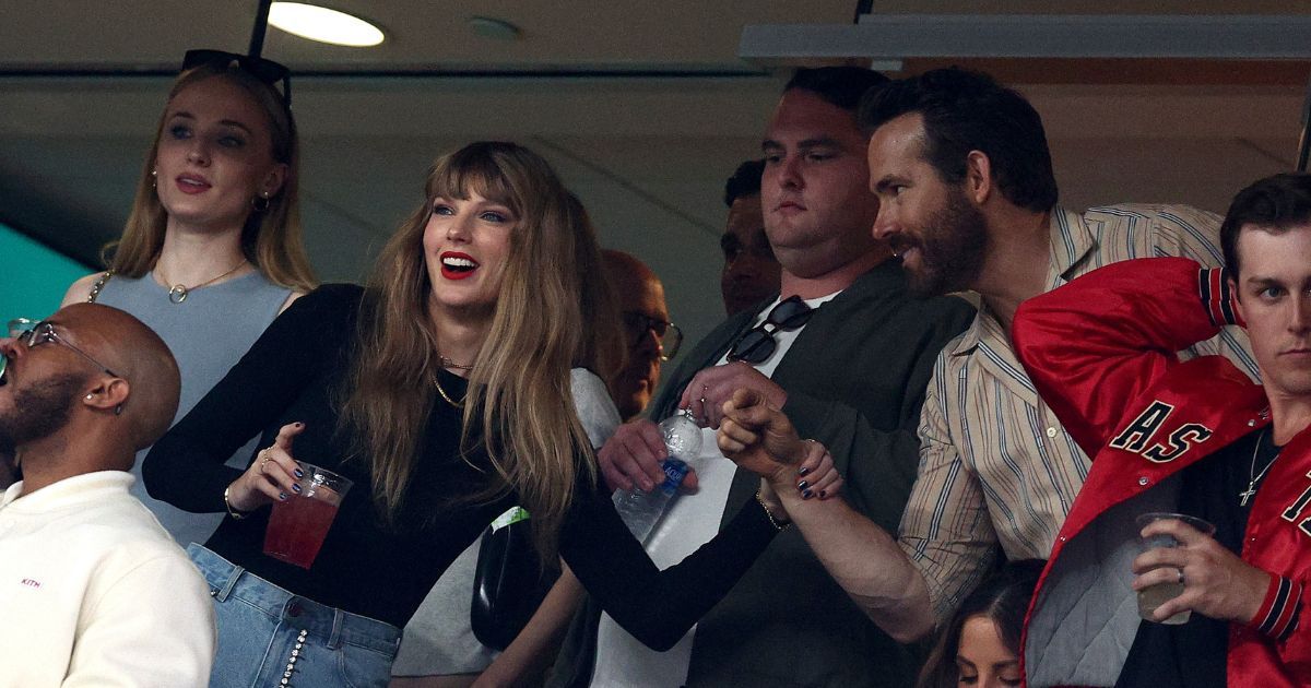 Ryan Reynolds' sweet words about Taylor Swift are going viral