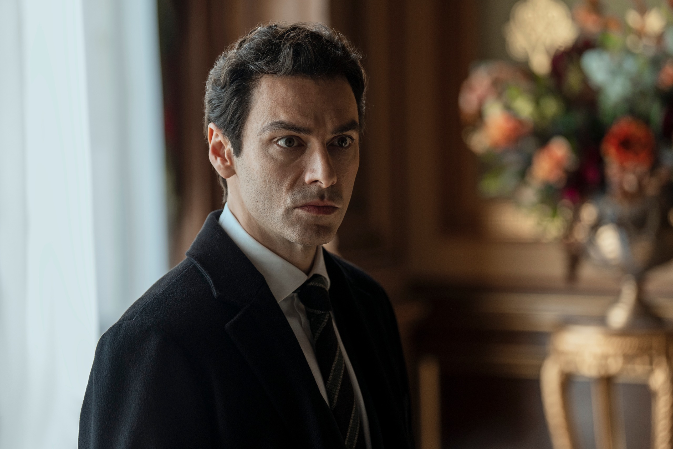 Aidan Turner as Callum Ellis in 'The Diplomat' season 4.