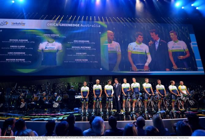 Orica-GreenEdge presented to the crowd