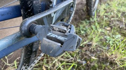 Image shows the Time ATAC XC 2 pedals mounted on a gravel bike