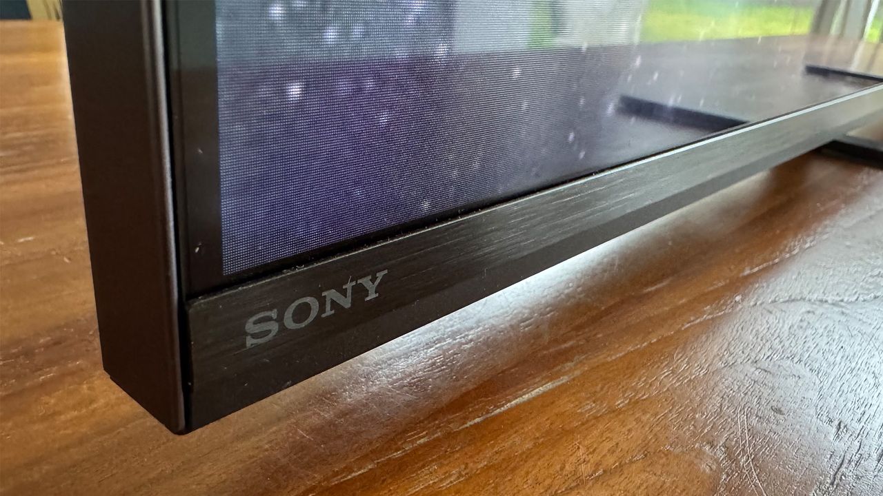 Sony Bravia 7 と Sony Bravia 5: どちらのミニ LED テレビを買うべきですか?