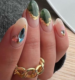 @paragonnails 3D nail art