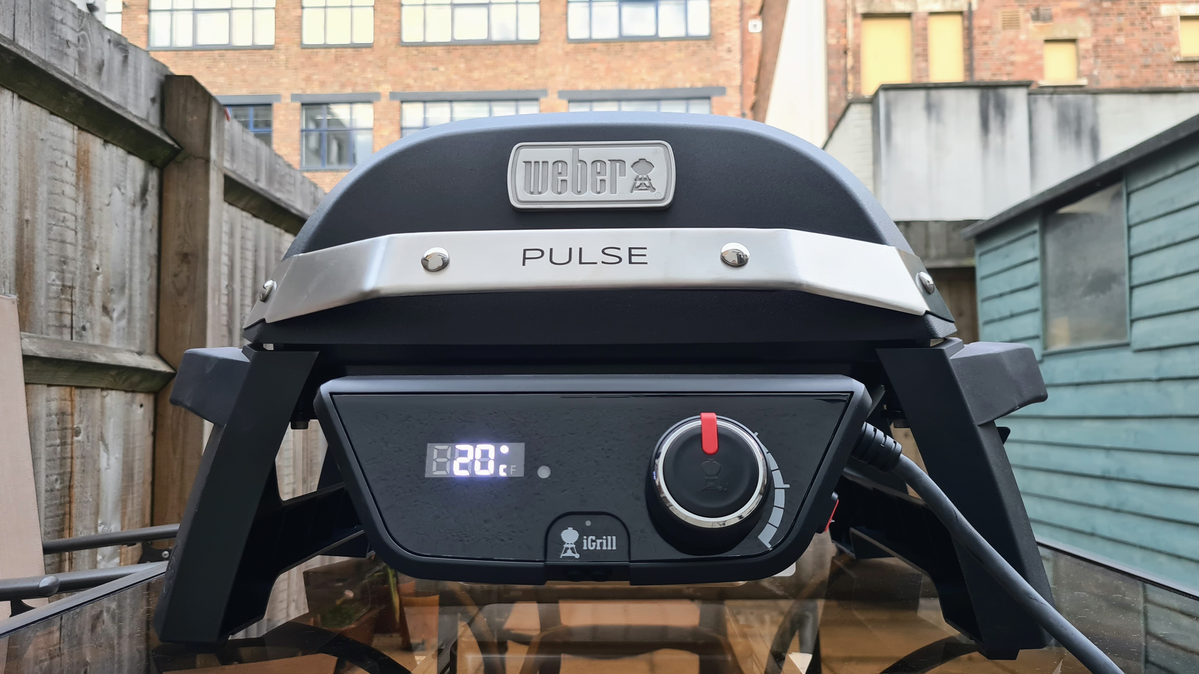verkoopplan stil Koel Weber Pulse 1000 review: is this the best balcony barbecue? | T3