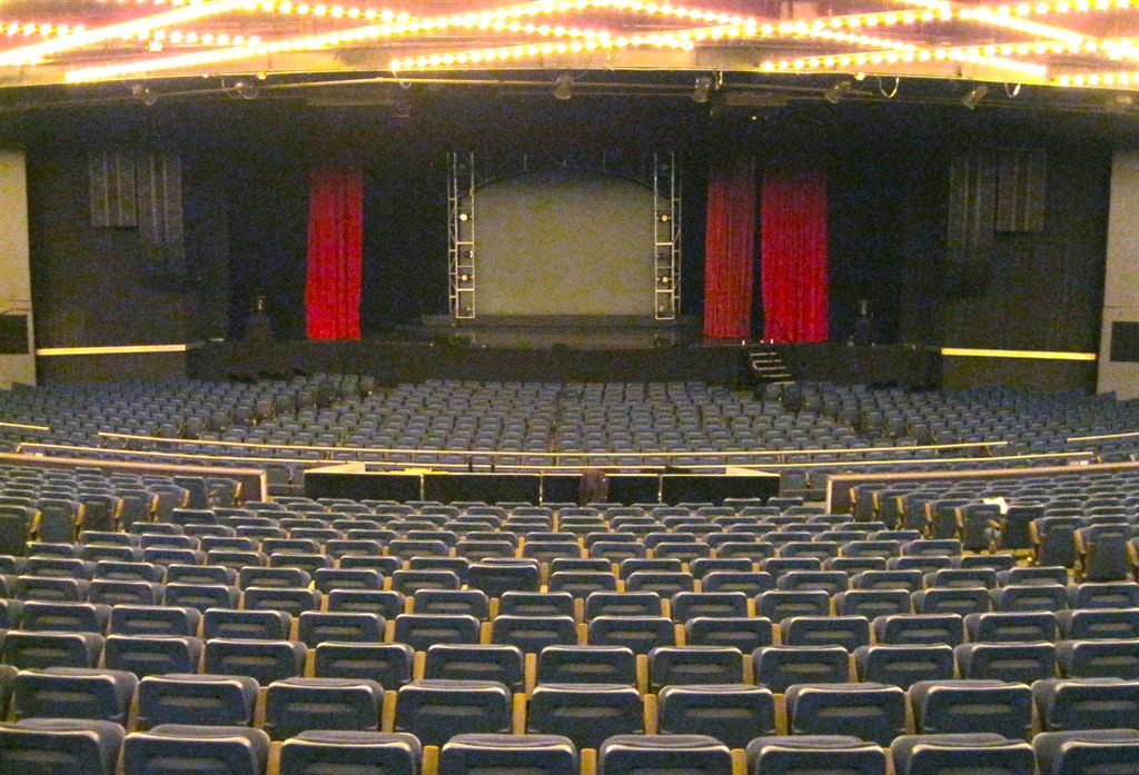 Theater At Madison Square Garden Installs JBL VTX Line Arrays