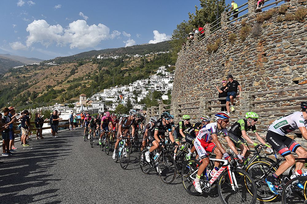 The peloton cruises through the Spanish countryside.