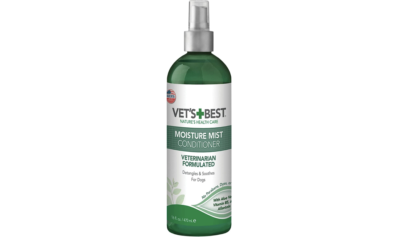 Vets Best Moisture Mist: one of the best conditioners for dogs