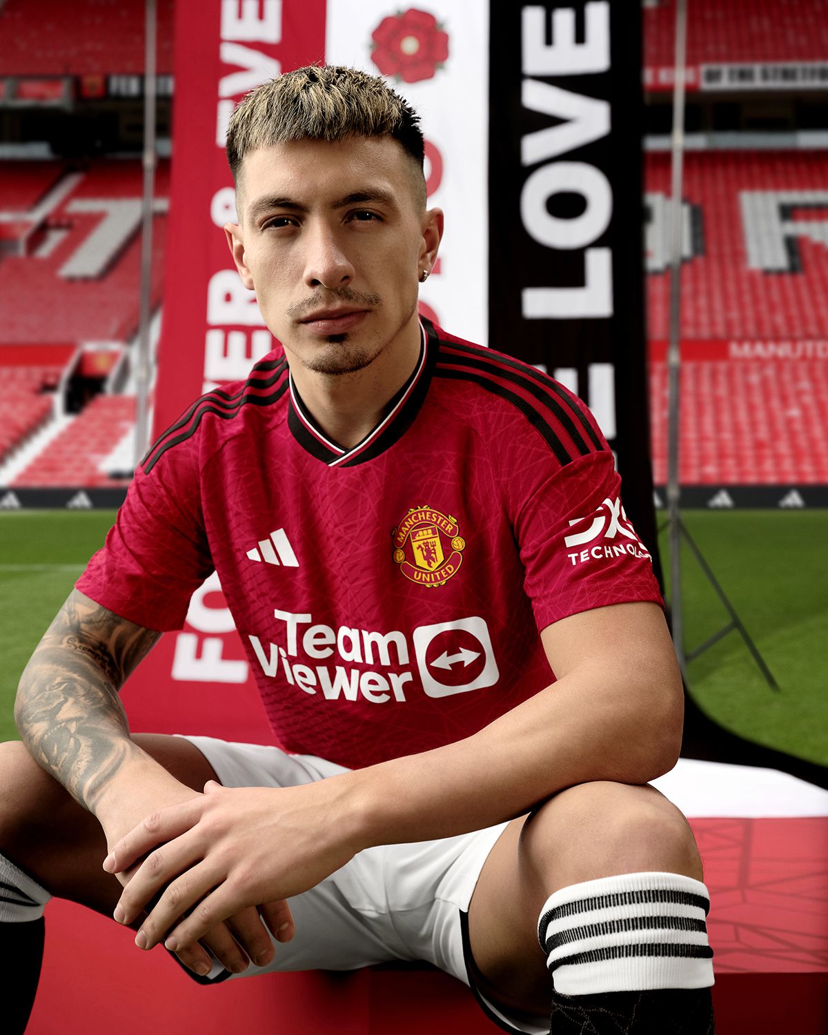 Adidas Manchester United home shirt 2023/24