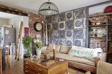 vintage livingroom wire pendant light bookshelf lamp flowers wooden furinature kitchen open plan