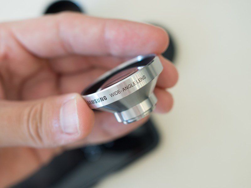Galaxy S7 wide-angle lens