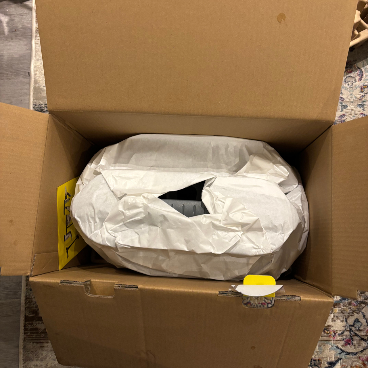 Karcher SE 2 Spot Cleaner unboxing