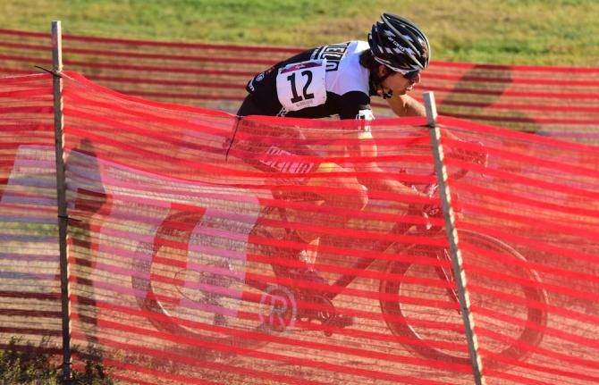 Jeremy Durrin (Neon Velo) zig-zagging through the course on the lower field