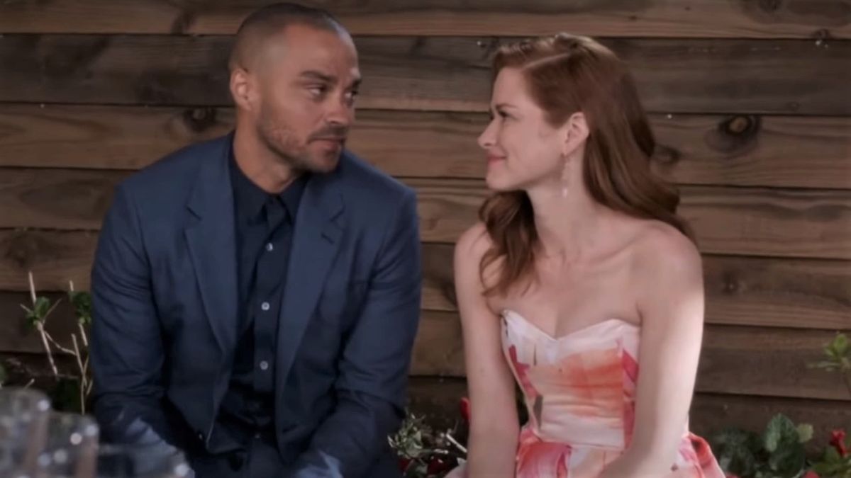 Jesse Williams and Sarah Drew on Grey&#039;s Anatomy.