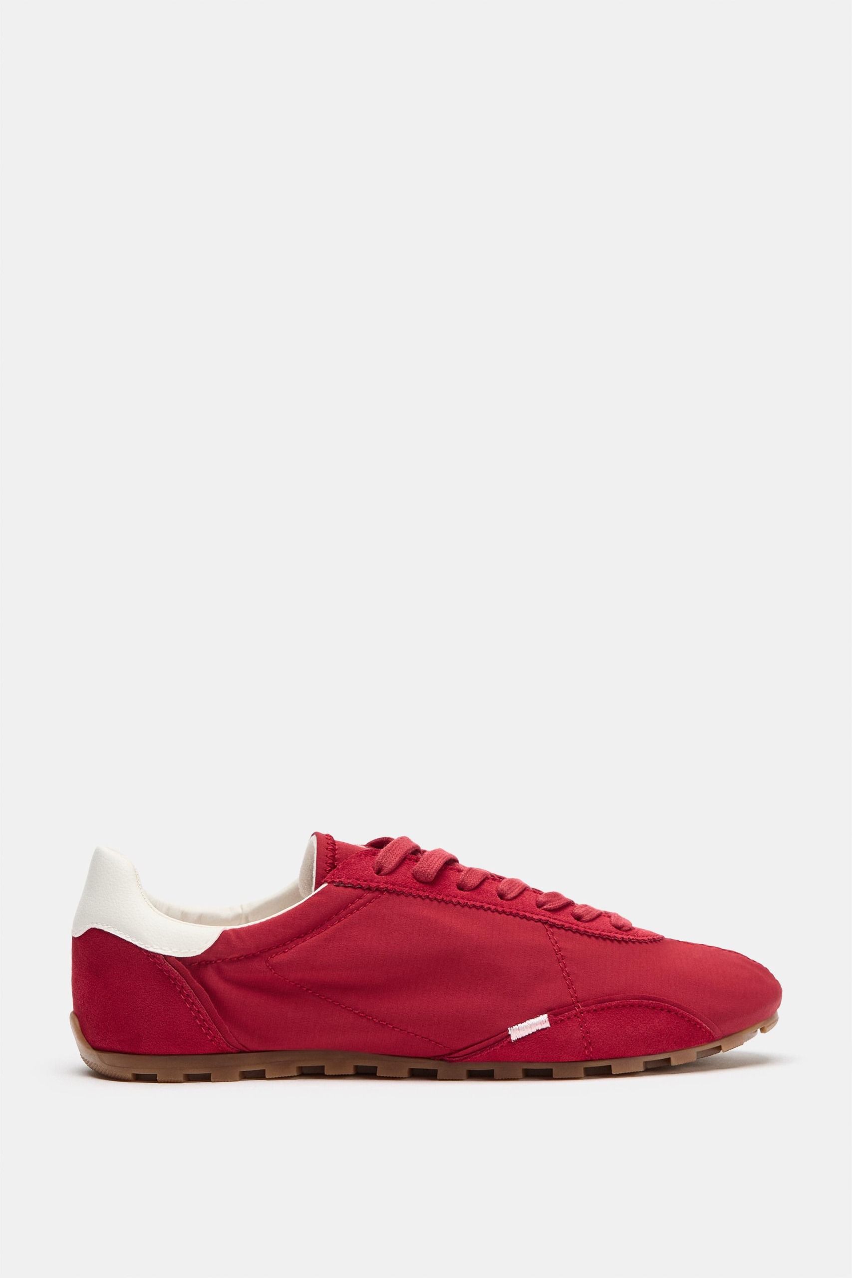 Trainers With Heel Counter - Red - 2