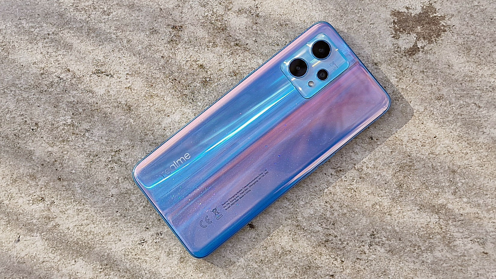 El Realme 9 Pro se presentará el 16 de febrero con una trasera que cambia  de color