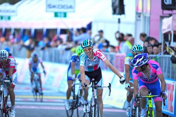 Five metres after the line and Scarponi had passed De Clercq