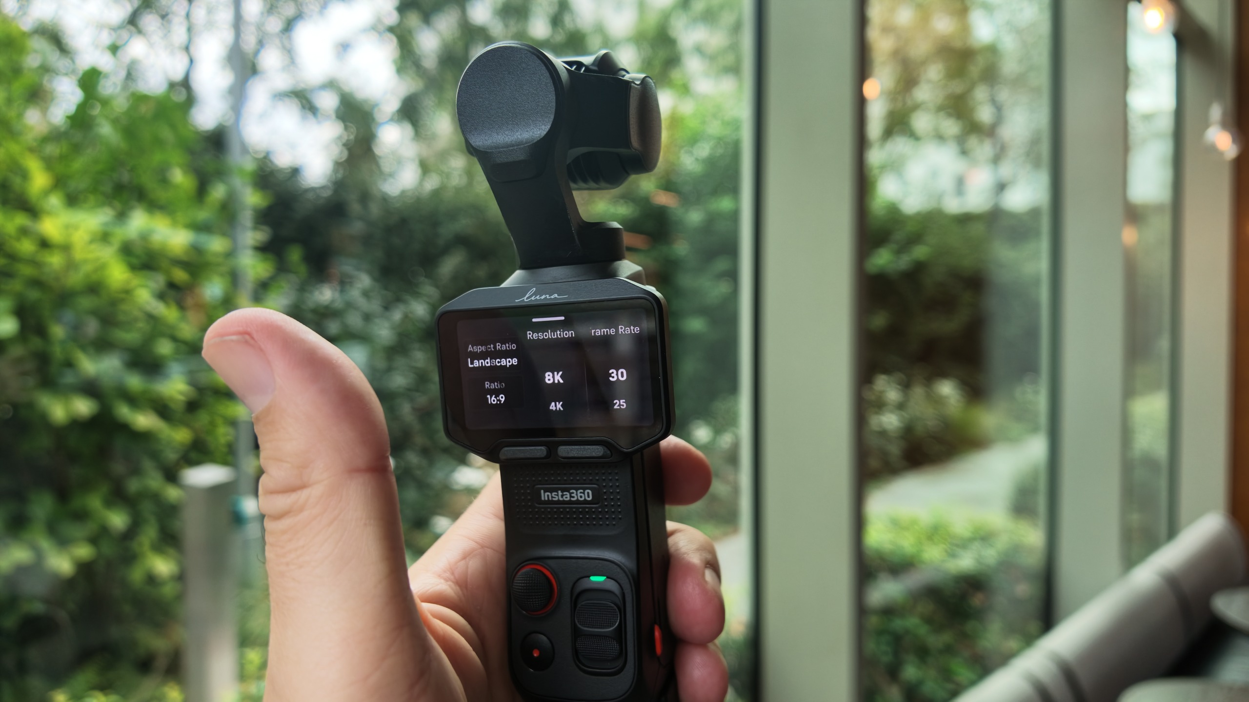 Insta360 Luna Pro in hand 8K option