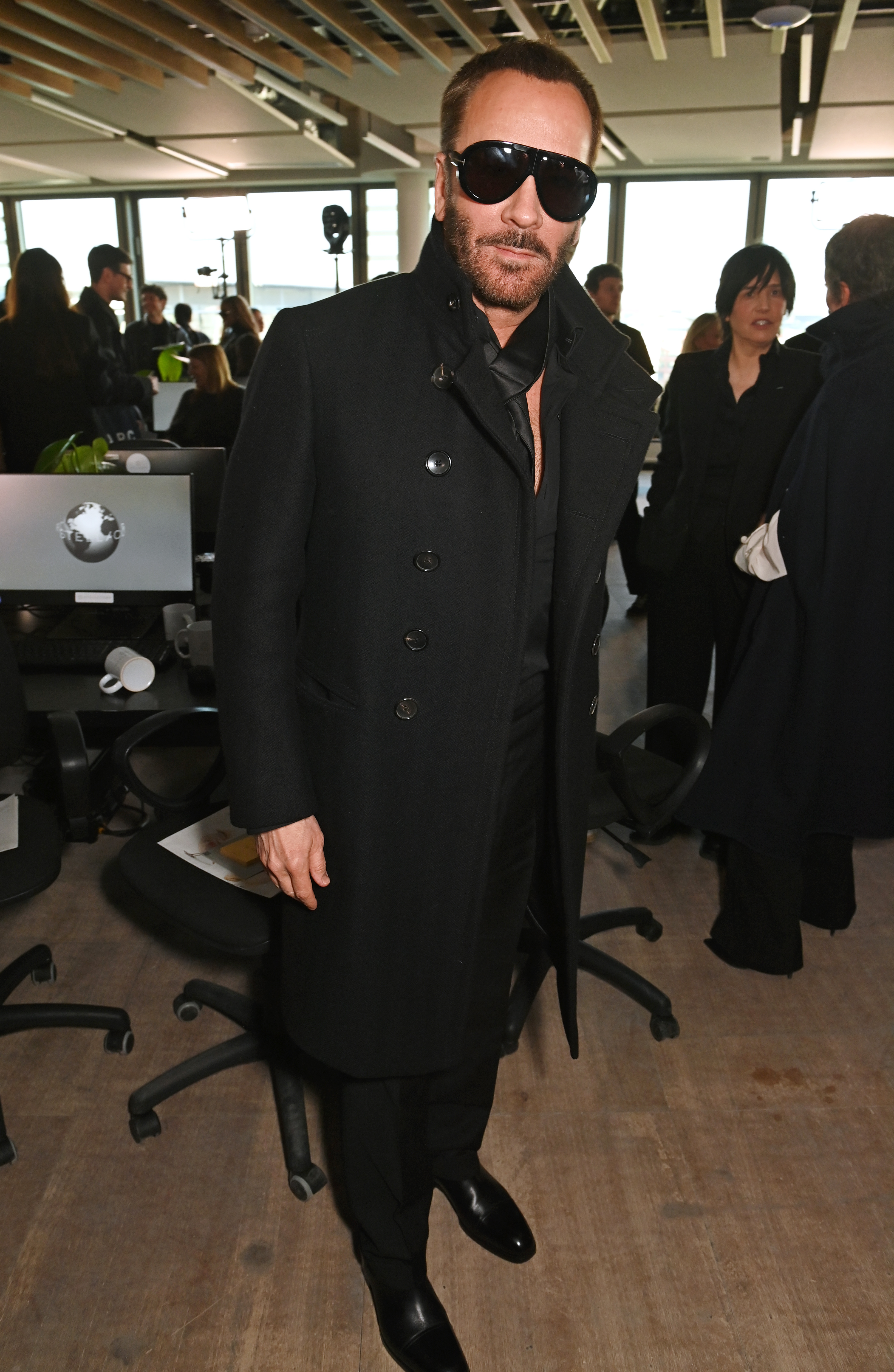 Convidados de celebridades no Stella McCartney Runway Show em Paris