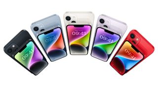 El iPhone 14 y el iPhone 14 Plus en una gama de colores