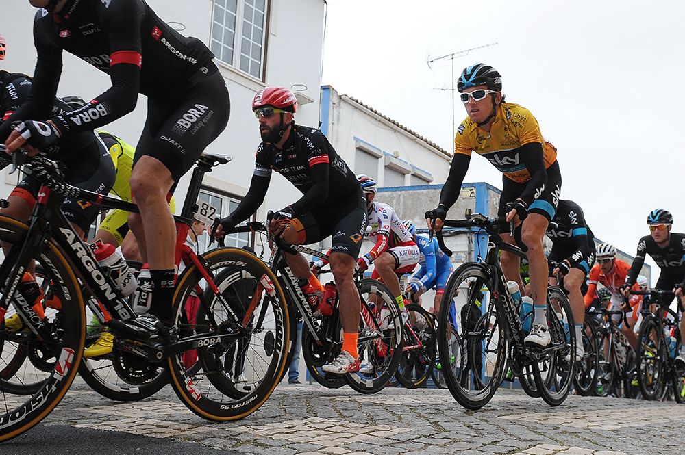 Race leader G Thomas (Team Sky)