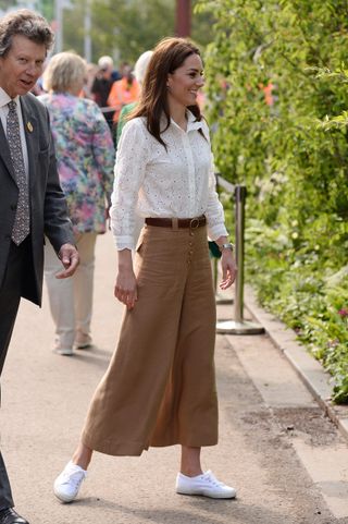 Kate Middleton favourite trainers LONDON, ENGLAND - MAY 20: Catherine, Duchess of Cambridge attends the RHS Chelsea Flower Show 2019 press day at Chelsea Flower Show on May 20, 2019 in London, England. (Photo by Jeff Spicer/Getty Images)