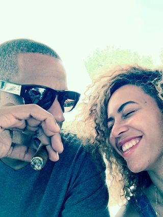 Jay Z and Beyonce share a gorgeous moment