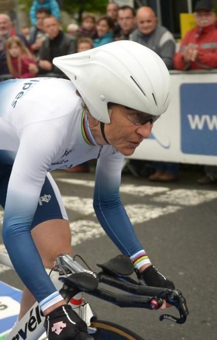 Veteran Jeannie Longo could only manage ninth place in the time trial championship