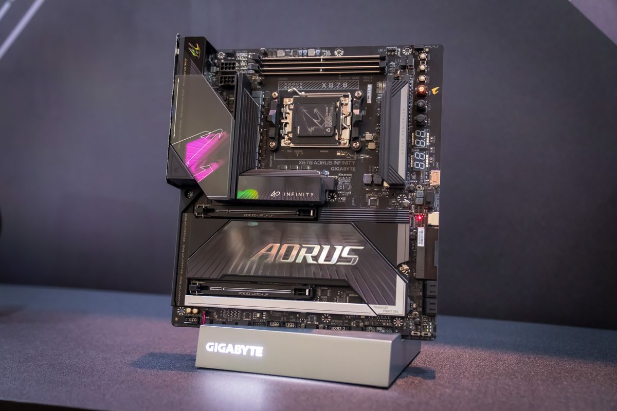 Gigabyte Infinity