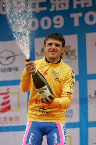 Vitaliy Buts (Ukraine) held onto the leaders jersey.