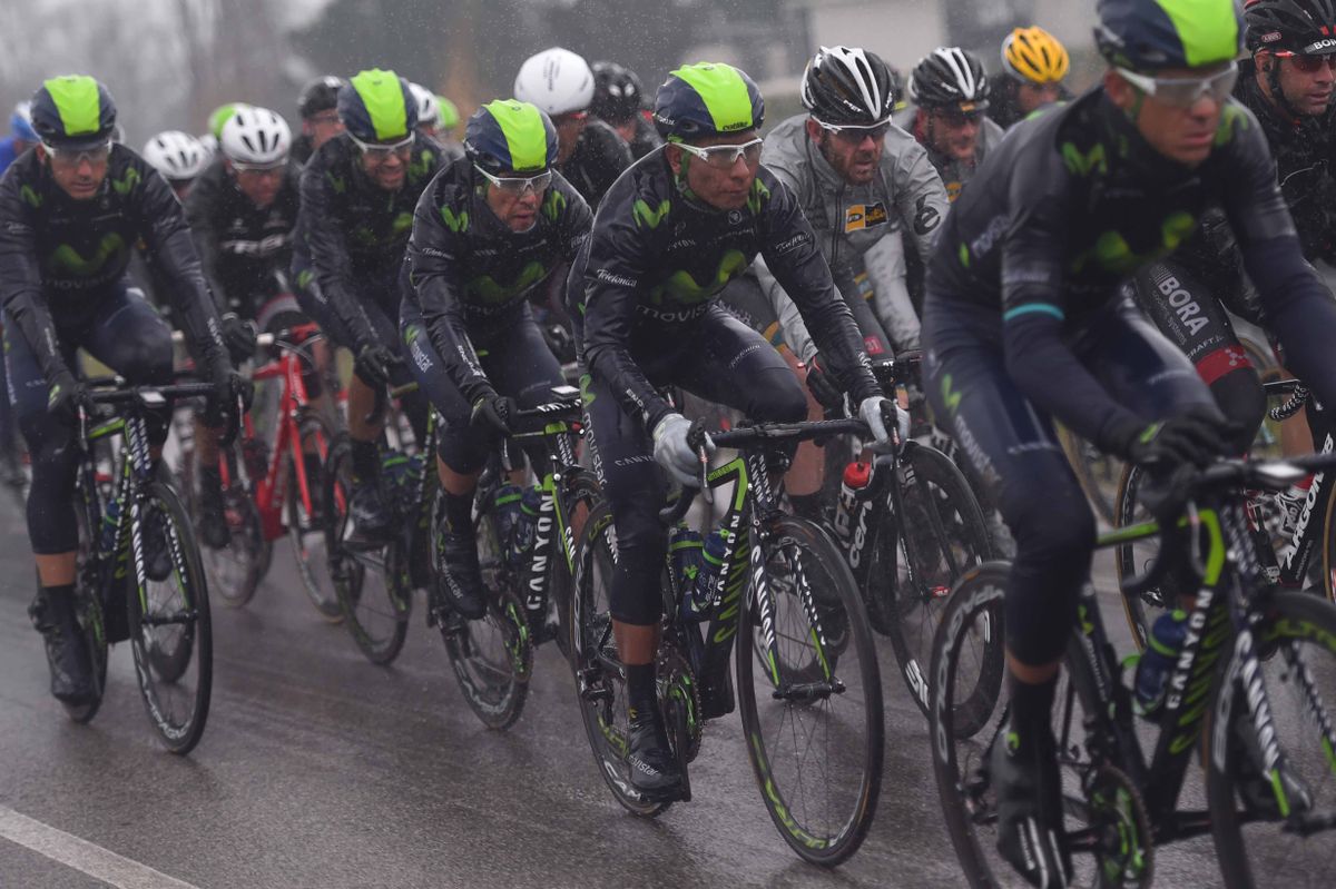 Movistar protected Nairo Quintana's lead in the rain
