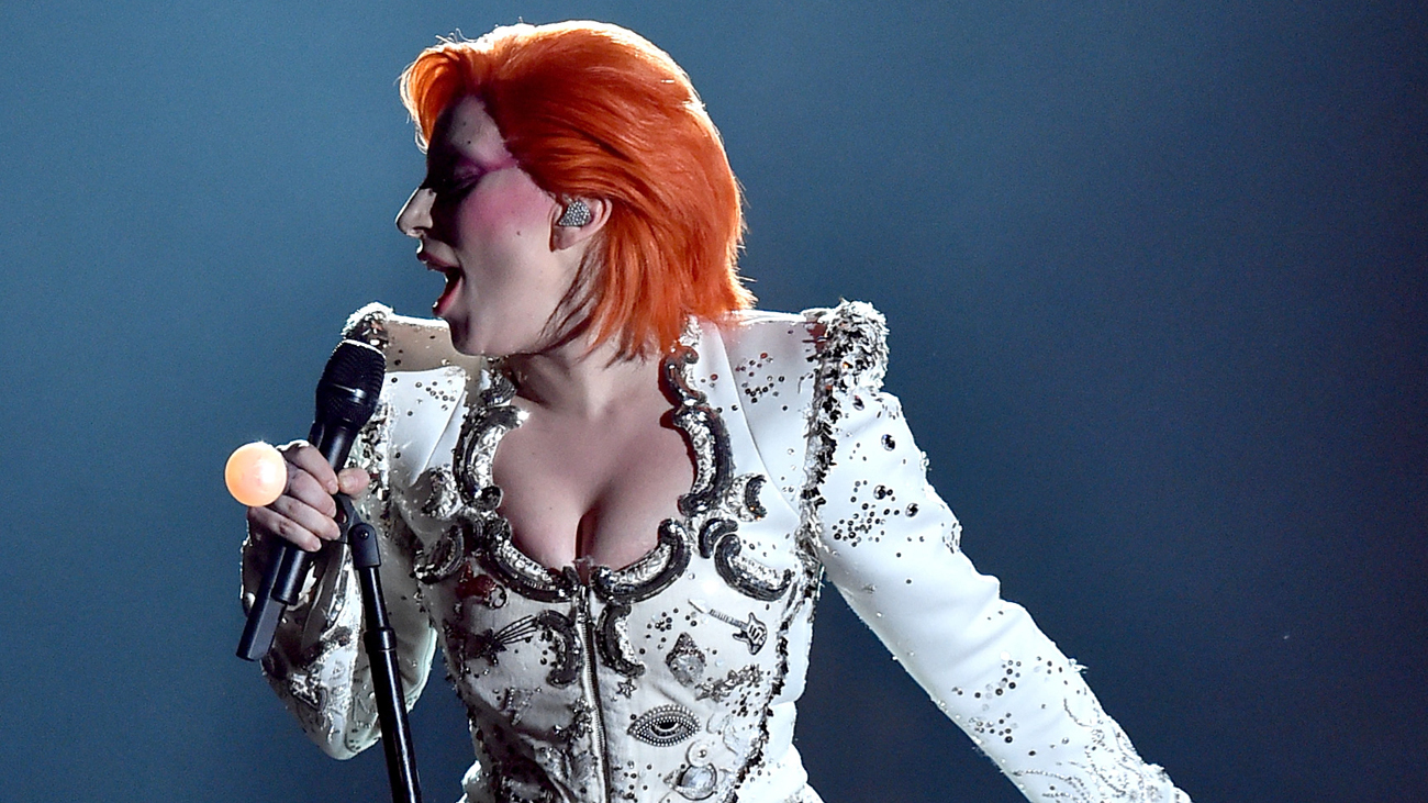 A picture Lady Gaga as David Bowie