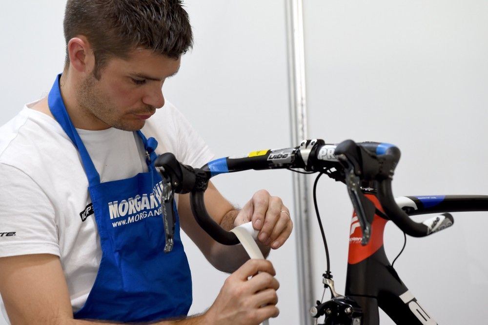 The best handlebar tape 2024, and how to wrap it Cycling Weekly