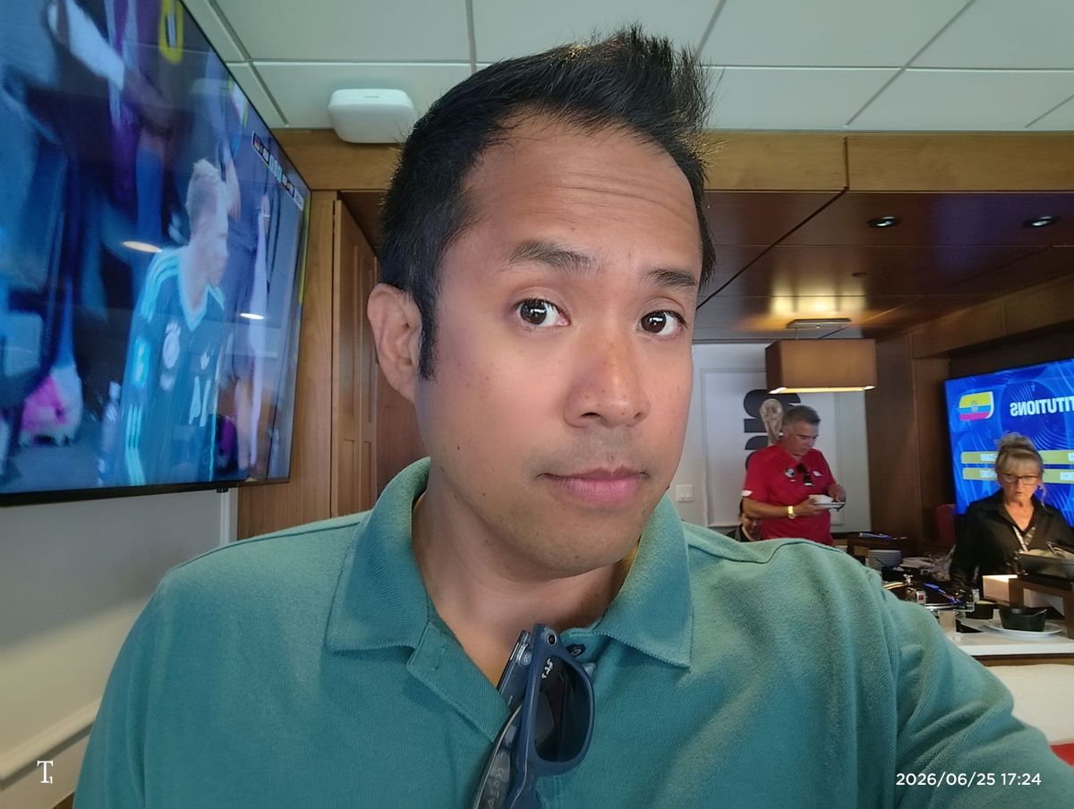 Trump Phone T1 camera sample.